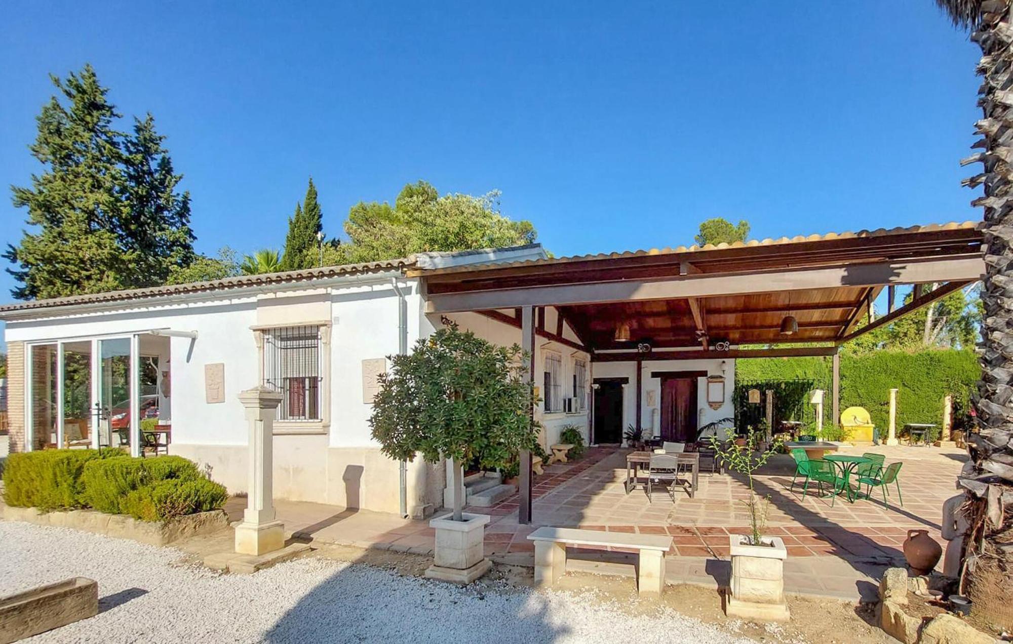 Awesome Home In Montilla With Kitchen Eksteriør billede